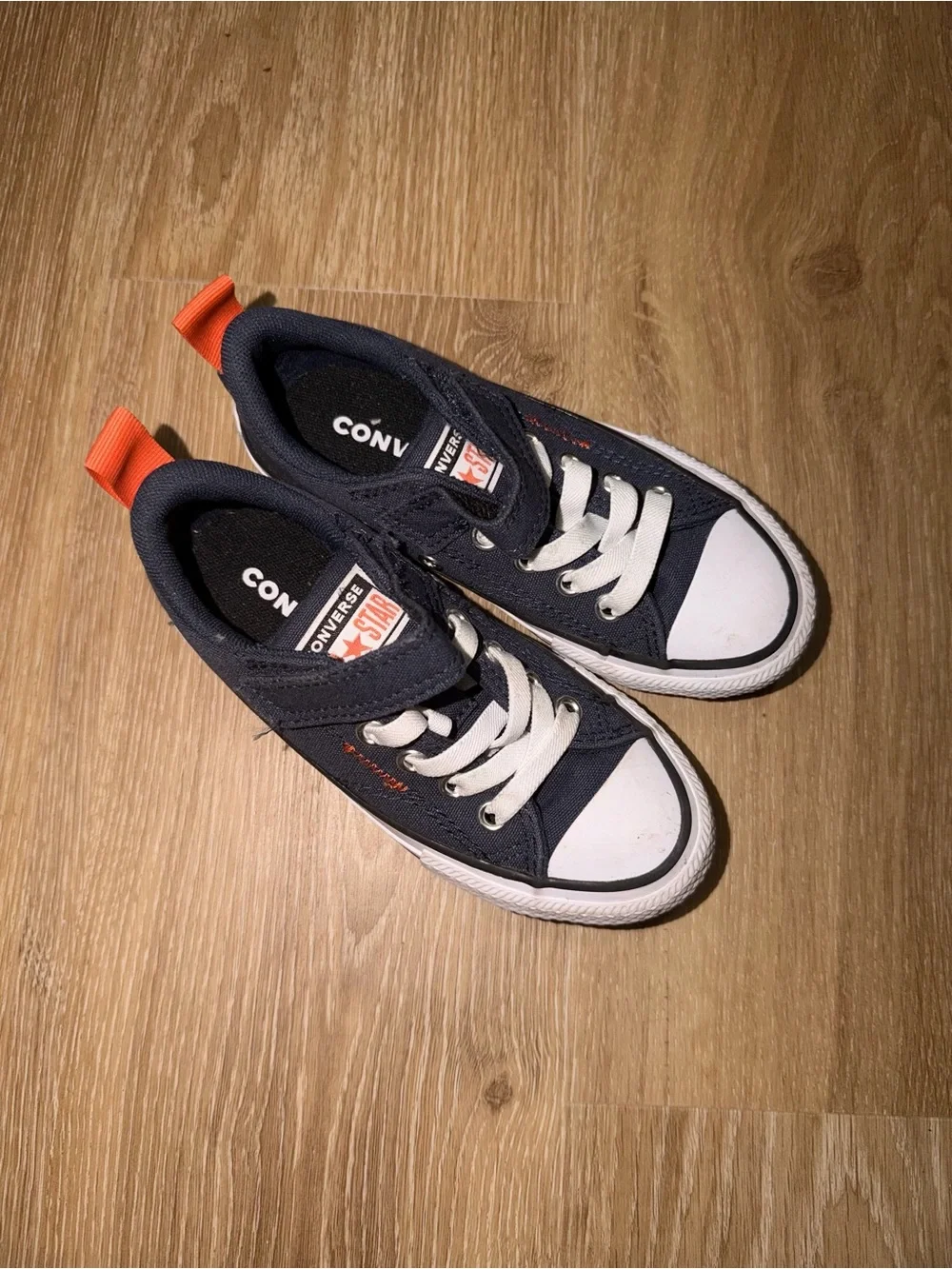 Converse Kids Blue and White Low-Top Sneakers with Orange Pull Tab (Unisex)